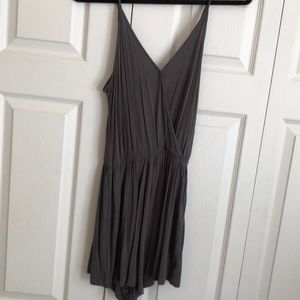 Timing medium grey romper